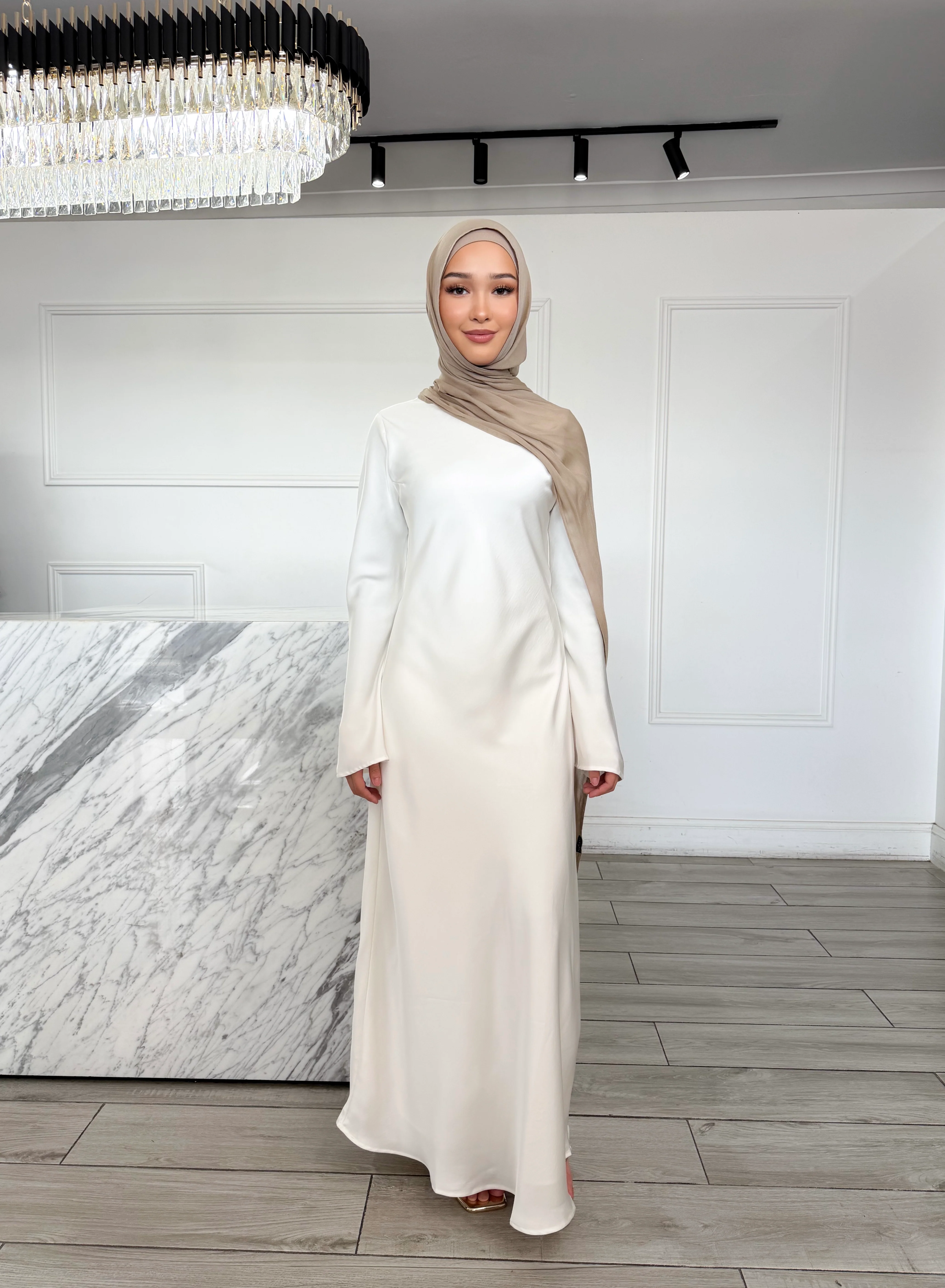 Wafa Set - Ivory - Image 4